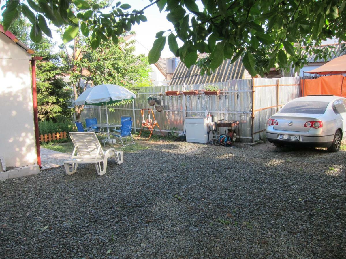 ホテルCasa Gherghisan コスティネシュティ エクステリア 写真